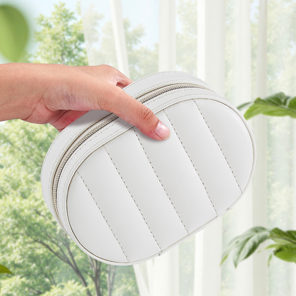 Portable Oval Jewelry Storage  - Travel Accessories Bd recension och pris