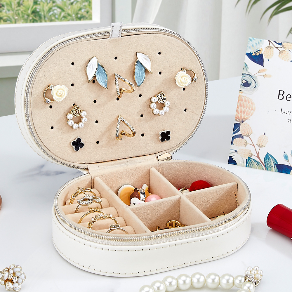 Portable Oval Jewelry Storage  - Travel Accessories Bd recension och pris
